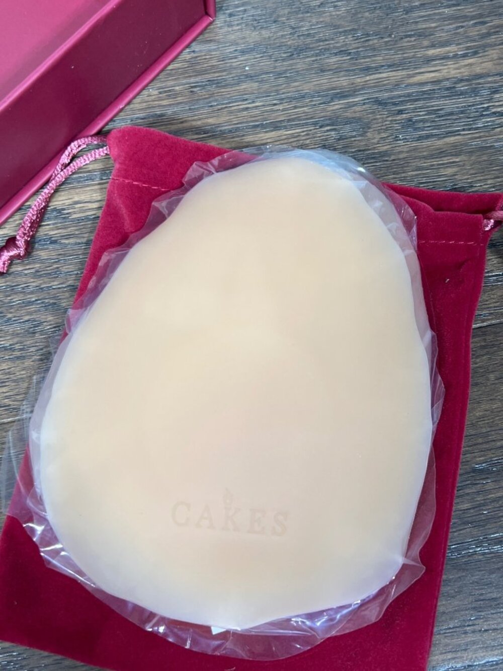 CAKES BODY Sticky Cakes Triangles Nipple Covers New In Box One Size NWT - Picture 3 of 5